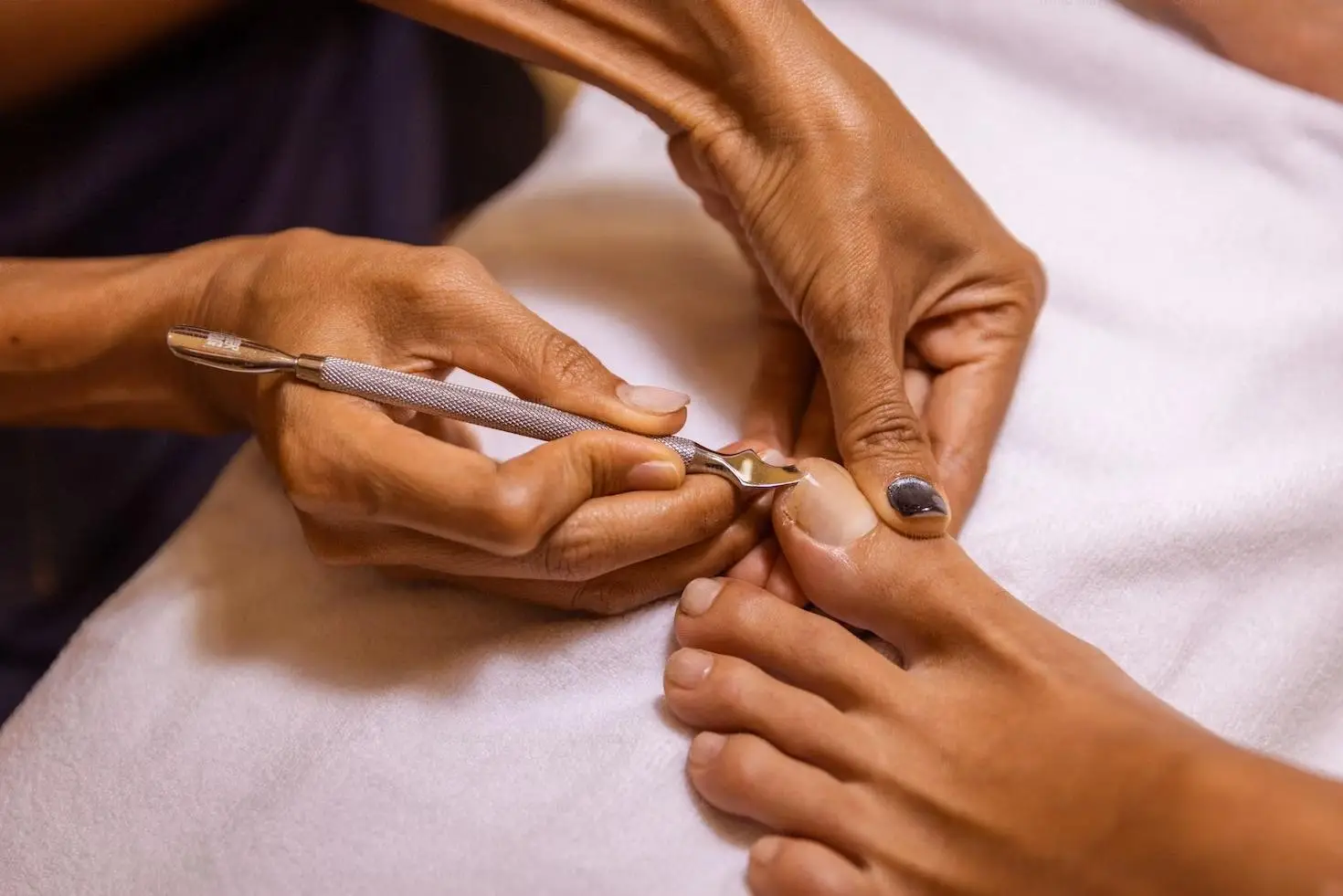 Completing a Proper Foot Health check involves several steps. Advanced Foot Care Nurse and